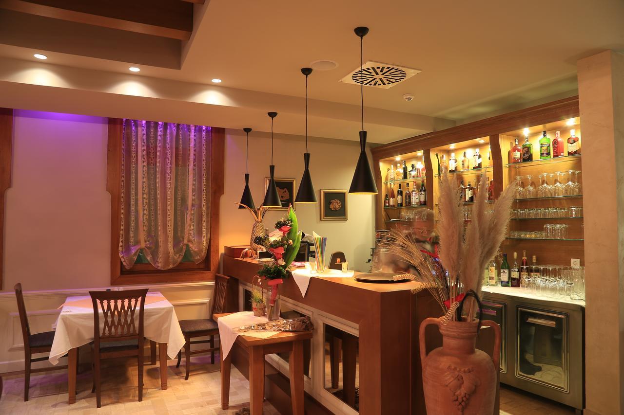 Hotel Village Stari Banovci ภายนอก รูปภาพ