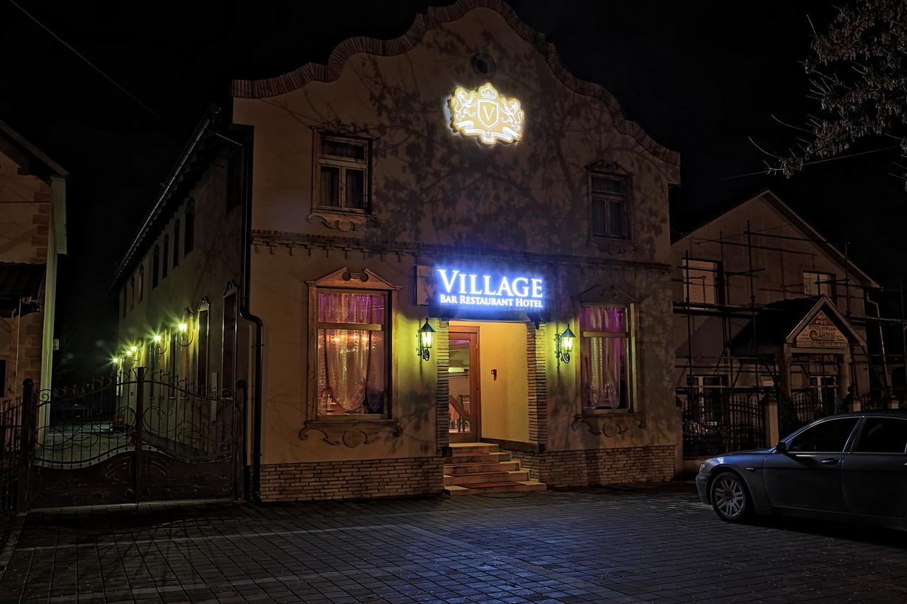 Hotel Village Stari Banovci ภายนอก รูปภาพ